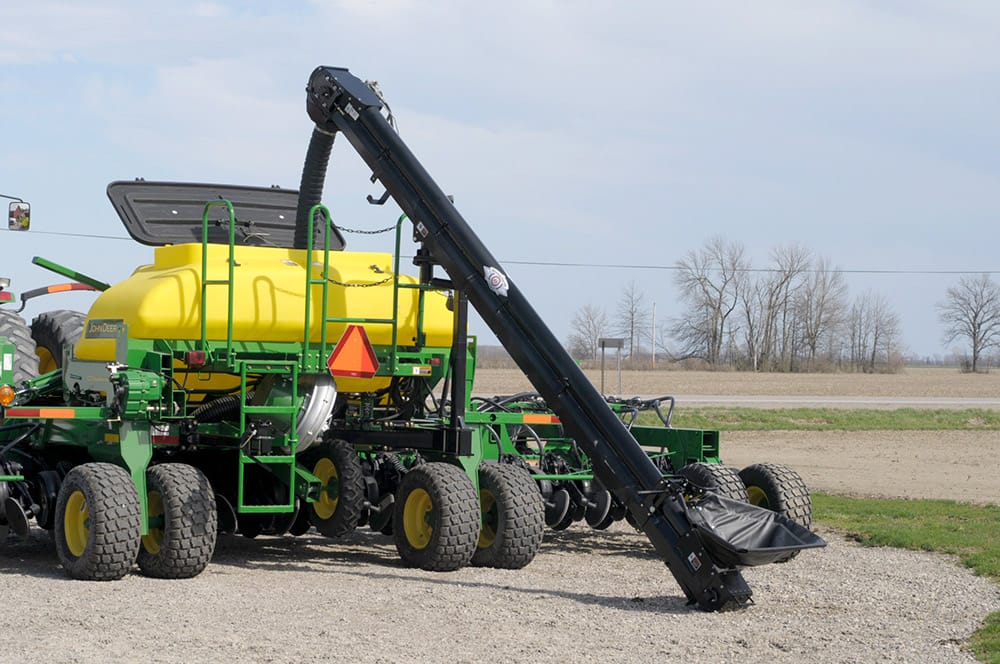 Drill and Planter Fills Conveyor
