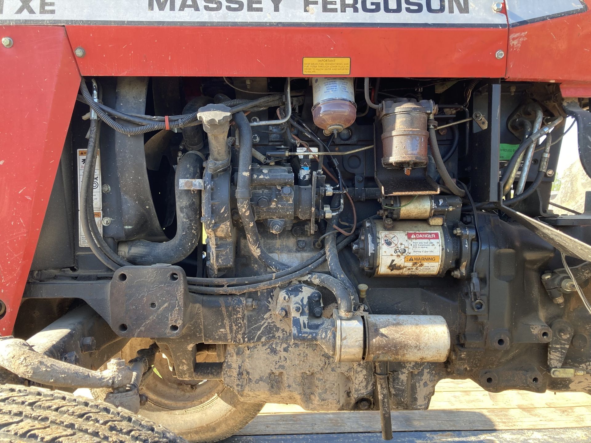 2002 Massey Ferguson 271XE