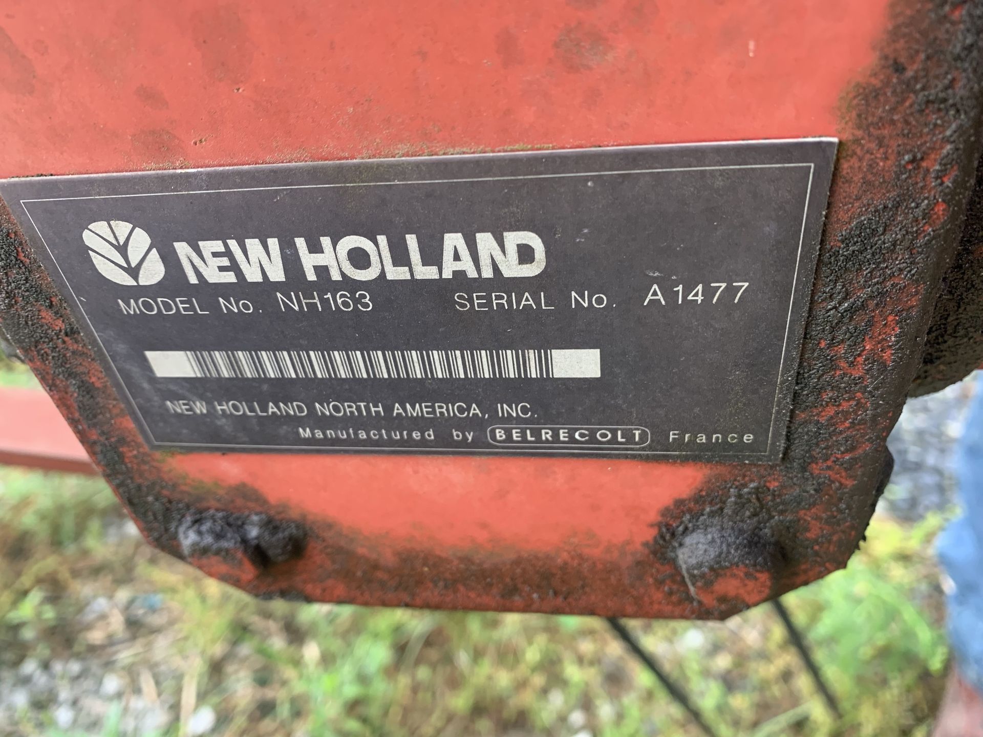 1998 New Holland 163