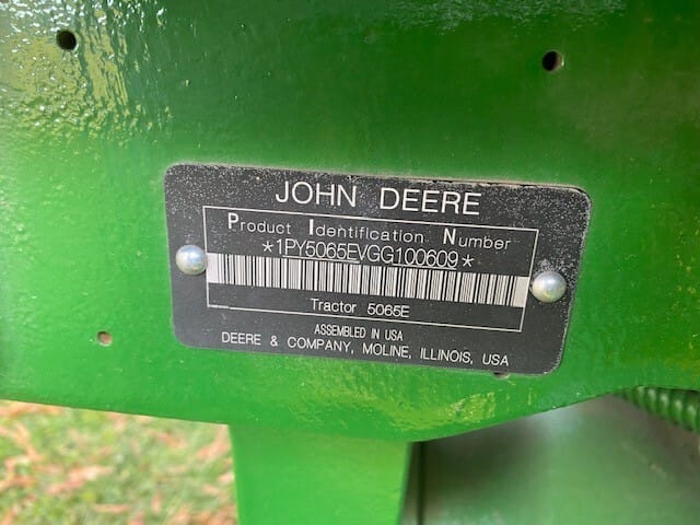 2016 John Deere 5065E