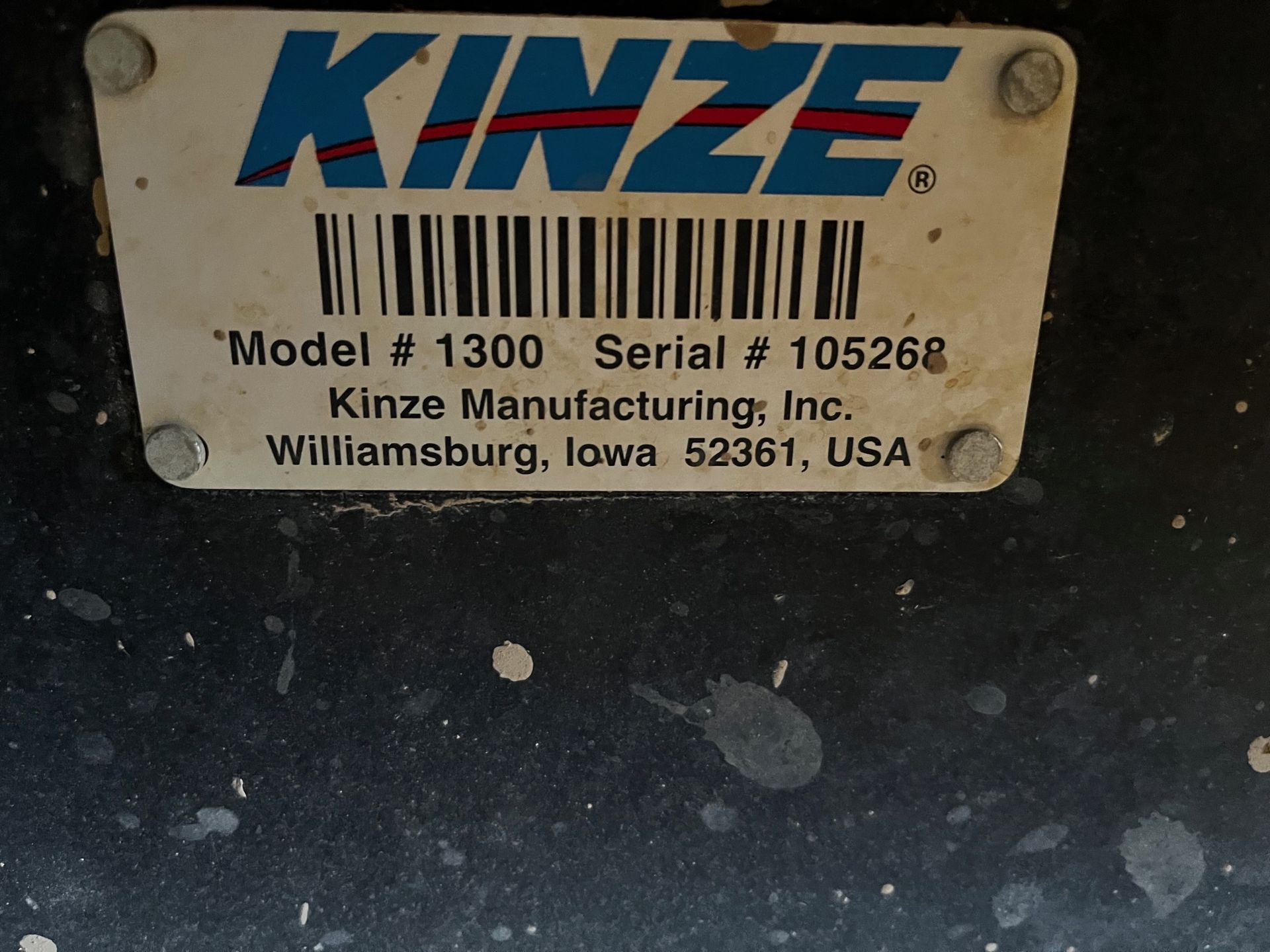 2014 Kinze 1300