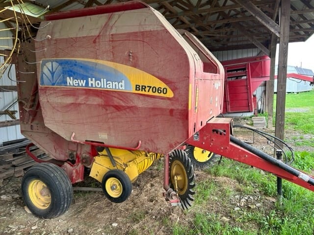 2008 New Holland BR7060